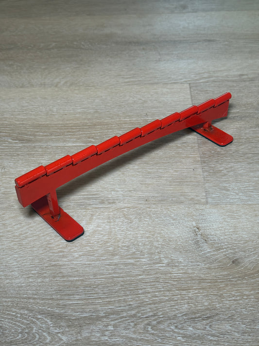 Round "Waterfall" Fingerboard Rail